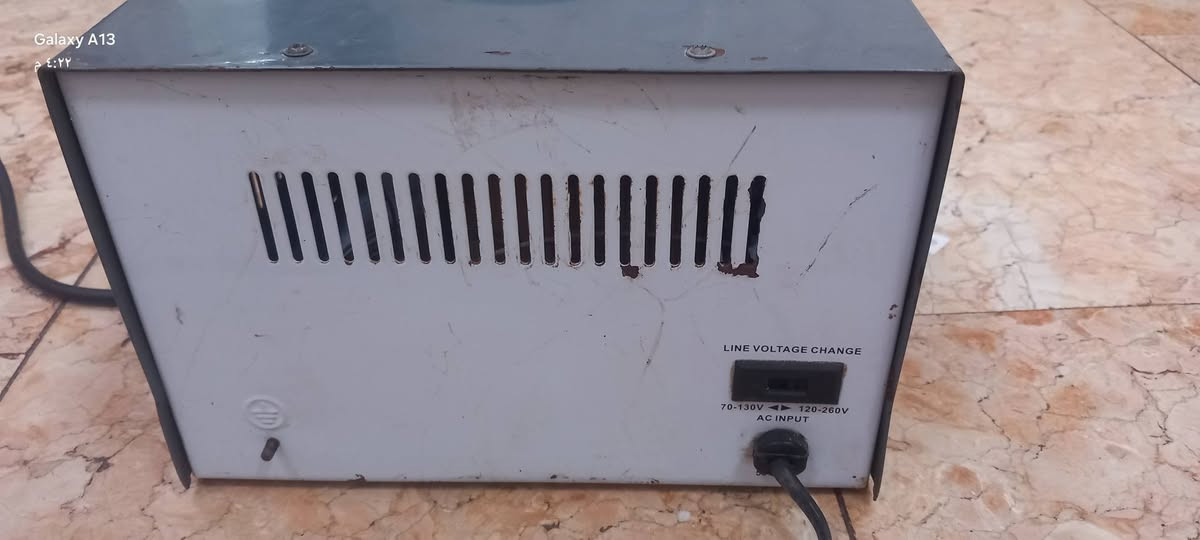 جهاز منضم الجهد 1500VA يحول من220V AC  الى 110V  AC
يوجد في الامام منفذين منفذ يشغل 110V. والمنفذ الاخر يشغل 220V 

يشغل جميع اجهزه 110V AC 

السعر 40 الف 

للتواصل ***********

نص مكتوب في الصور:
- Galaxy A13
- ٤:٢٢ م