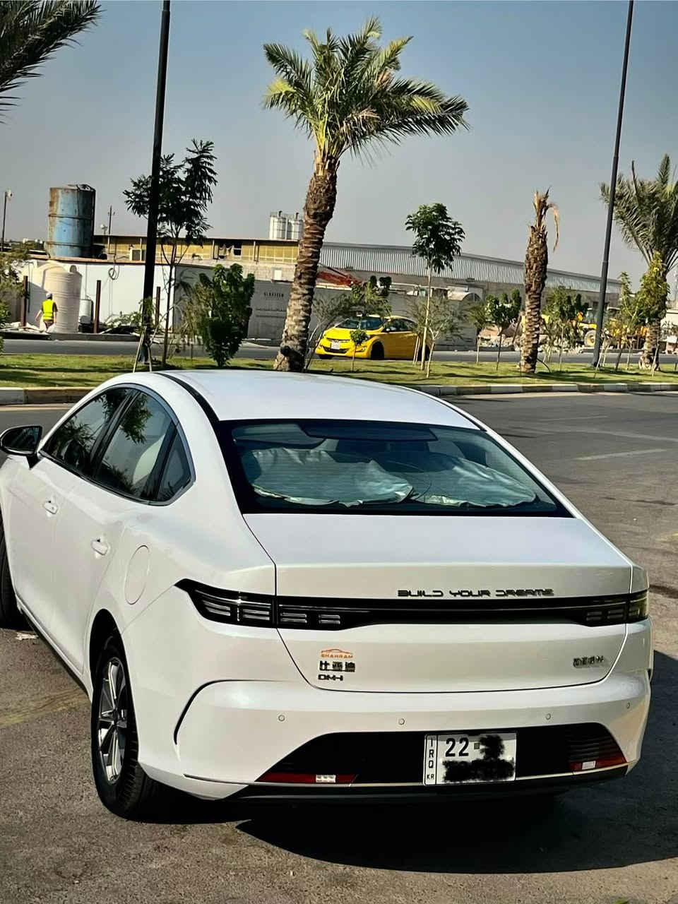 سلام عليكم
بيوايدي دستروير للبيع بسعر مناسب 
رقم اربيل ب اسمي تحويل او وكاله 
مكفوله السياره ماشيه 19 الف الكلي
سعر السياره 20100 قفل 🔒 
***********
