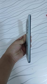 للبيع هونر x9c مستخدم شهر كلشي مابدل منه 450 وبيه مجال  الرقم077796416...