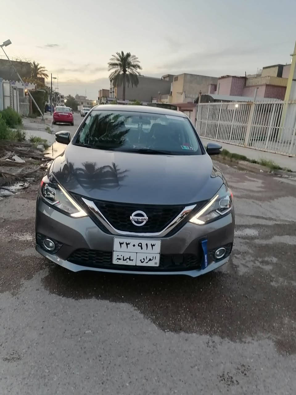 السلام عليكم البيع نيسان سنترا 2019 مواصفات SR فول 
حادثها جاملغ خلفي وقبق جنطه مبدل بلادي بدون ايرباك
بصمه تشغيل ودخول 
شاشه وكامره خلفيه 
مثبت سرعه وفول تحكم ستيرن
تدفئه كشنات 
دوسات رياضيه جانبيه بلادي
وبعد مواصفاتها المعروفه
ماشيه 38 الف سياره جديده
السعر 120 وبيه مجال الشراي يتصل ***********
مكانه بغداد شارع فلسطين سياره بسمنه
