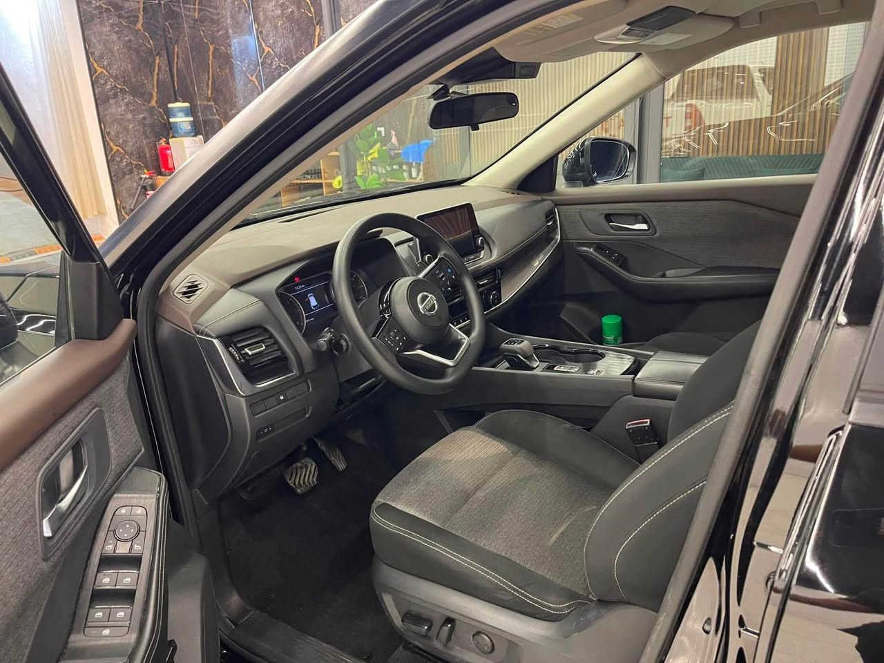 Nissan Rogue 2022 SV  شوشەیی
سعر🔥🔥🔥 129$ مجال بێ بۆیاغ
***********
بێ بۆیاغ  سەیارەکە رەقەم اربیل بەناو خۆمە هەمو شتیکی تازەیە تحویل وەکالە  بەشەرت
‎بصمە شغال  سندوق شفط گێر ماوس و وویل کرۆم و تەبرید لمس و مەرکەزی و کوشن کارەبای شاشە ایپادو لمس گێر لەسوکان و کوشن مخمل و
‎پاشو پێش لیدو زینۆن وهەرچوار دەرگا بصمە
‎راداری پێش و دواوەو ئۆتۆ ستۆپ وخەتی جادەو ئاوینە 
‎اشارەت و صماعە بۆسس و سێ مۆدی لێخورین
تاقم تایەی لۆک پاتری لۆک

سەیارەکە بێ بۆیاغ بەشەرت
ارباگ سوکان سیستەمە دشبول
‎نەتەقیوە 
بەردی گزۆز رادار هەمووی بەشەرت 
‎گێرو مکنیەو کارەبای هەموی بەشەرت دینار مسرەفی نیە
شوێن رانیە🩸
تکایە کریار نیت سەرمان مەهێشێنە لەگەل رێزم رانية, السليمانية

نص مكتوب في الصور:
- ***********
- BIDCARS
- 7:36 LTE 36 X 6 of 11 نيسان روج العراق Hemin Qaradaghy 15m