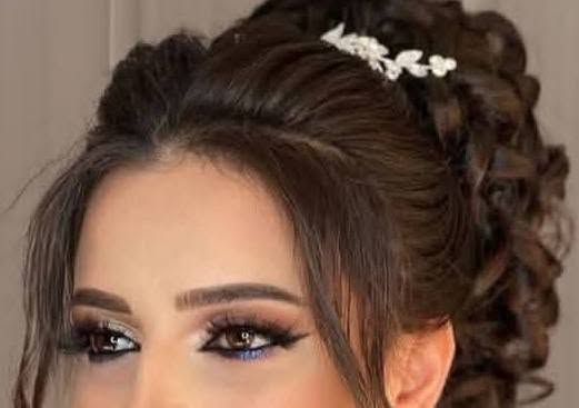 اللمسة الذهبية • مكياج • تسريحات