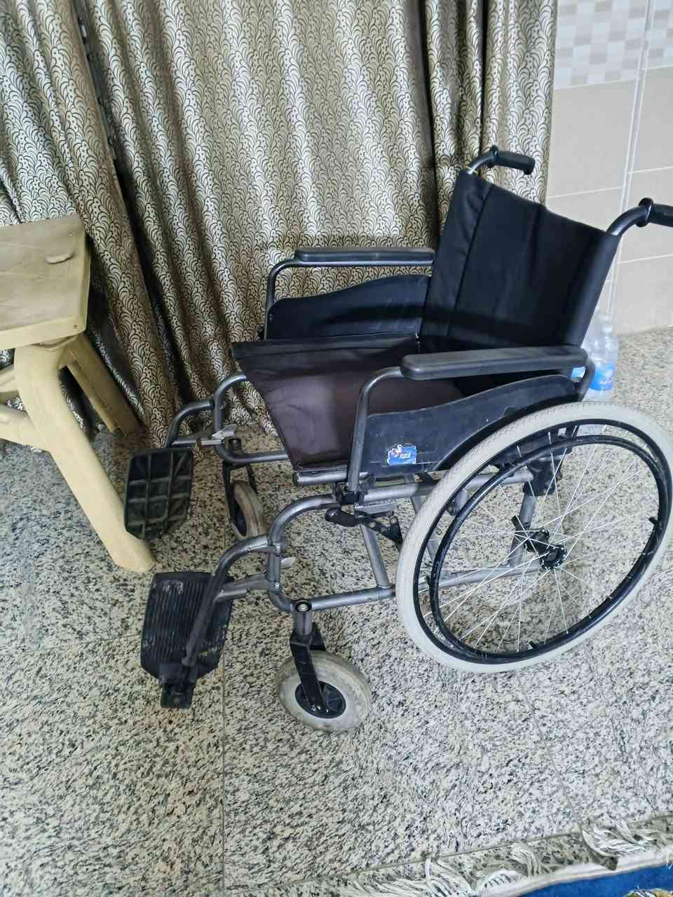 عربانه • مستخدمه • نضيفه