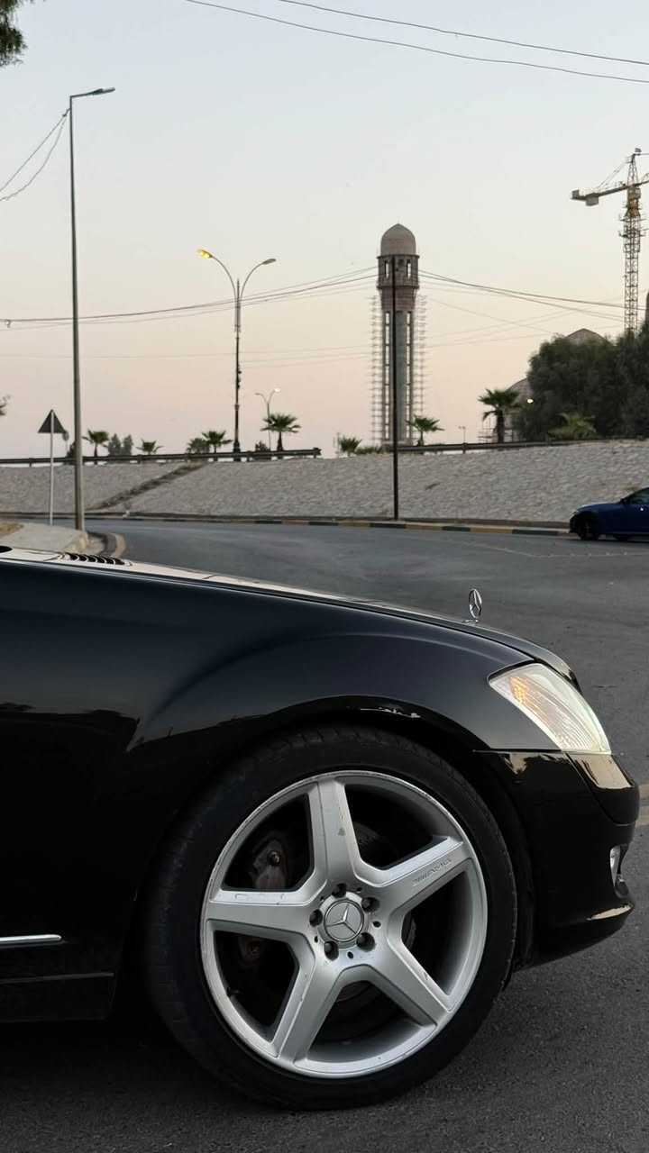 Mercedes Benz S500 لارج vip

‎اخوان السيارة استلام شركة مارسيدس ابو ظبي

انا المالك الثاني للسيارة ومخزنة عندي
ممشاها 85,000km 
........................................

‎‏‎سياره فول مواصفات 

‎(فقط بيها باب خلف السائق مبدل واماكن تكحيل بسيطه)

موديل: 2008

‎المواصفات:

‎ ابواب شفط

‎ كاميرة خلفية 

‎حساسات امامي و خلفي 

‎صندوق كهرباء شفط 

‎باب لارج (رئاسي)

‎بردات (5)

‎ناظور ليلي 

‎ بانوراما

‎بريك بصمه

‎رادارت امامي جوانب 

‎کشنات تدفئة وتبريد و خزن 
 
‎4 كشنات كهرباء 

‎5 ابواب بصمه

‎سي دي جنجر ٦ اقراص و ديفيدي

‎ ويل و تایرات اصلي

‎مكينة (. 8 سلندر المرغوب)

‎كشنات دينمك (متحركة)

‎تحديد سرعة و لمت سرعة

‎ لايتات زينون  بك لايت ليد

‎لايتات دوارة تتحرك مع السيارة عند استدارته 

‎دبلات كهربائي حسب رغبه تريد سيارة عالية و ناصيه 

‎حزام سلامة (سحب) اوتوماتيكي

‎و بعد كثيير من المواصفات المامذكورة.

‎‏رقم نينوى و سنويه جديدة بأسمي 

مكاني الموصل الايسر حي الرفاق  __   
***********
