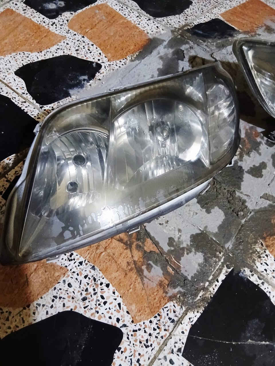 للبيع زوج كورلا بيكاجو أصلي  عايسهن بس جلي  السعر 35 ألف اليريدهن يخابر *********** العنوان بغداد
