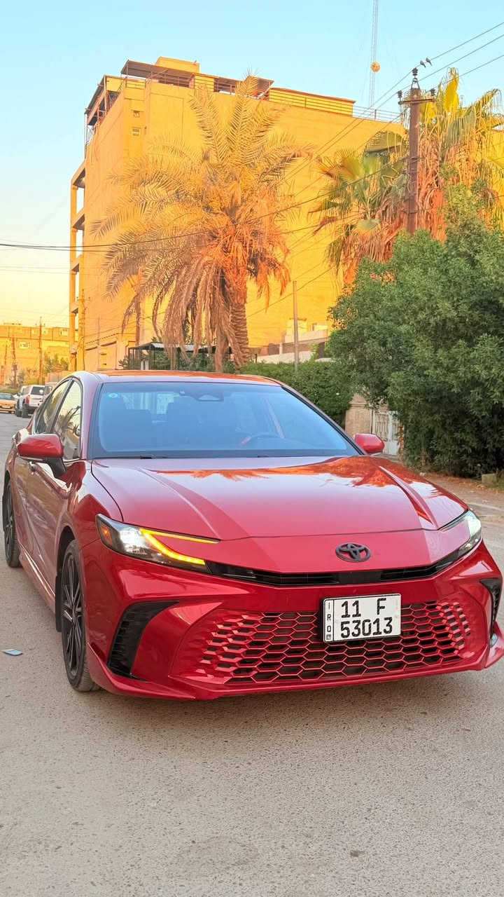 السلام عليكم  
من رخصه الادمن 
كامري 2025 XSE هايبرد  فول ما عده الفتحه
 لون احمر رقم بغداد تحويل ثاني يوم 
السياره بيها فقط قطعه وحده البنيد 
السعر 235 وبيها مجال 
للستفسار *********** 
مكان السياره سامراء
