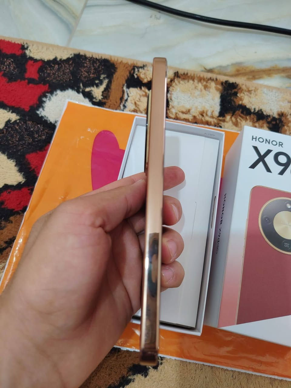 السلام عليكم
هونر x9d جديد بعده ما معرب كسر كارتون 
ذاكره 256
عشوائيه 8
السعر 460 وبي مجال بسيط
‏‪***********‬‏
