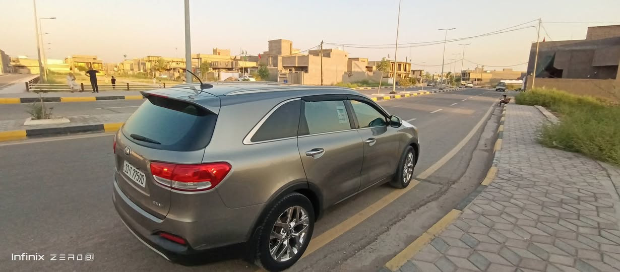 السلام عليكم سورنتو2016 بسمي وارد امريكي بيه جاملغ وبنيد  وارده بدون دواخل وبيه 3قطع صبغ بل عراق اثر اشخوط بدون ضربه مكينه 6اسلندر 7راكب 3قطع تبريد بنو راما فول مواصفات 1على 1 سياره جاهزه وما بيه اي نقص السعر 140وبيه مجال مكاني واسط العزيزيه ***********///***********
