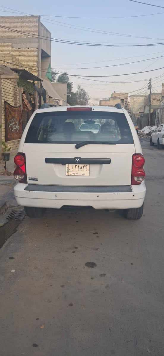 سلام عليكم دوج دورنكو ٢٠٠٩ رقم بابل مكينه ٨ هيمي بيها تبخير مكان السياره بغداد حي السفير السعر ٦٥ / ***********
