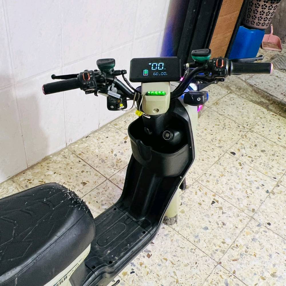 R9 • بدون بطاريات • السكليتر يحتاج تبديل