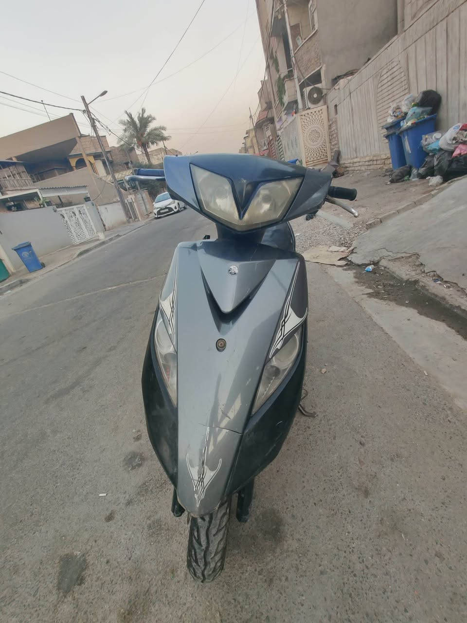 دراجة ثعلب.   نضيفة. شغالة   نكرة سلف  لا دخان ولا صوت بالمكينة   بس كابريتر شوية تعبانة بيهة خمدة خفيفة كلش  سعرهة350 مكاني منصور هاتف*********** بغداد, العراق
