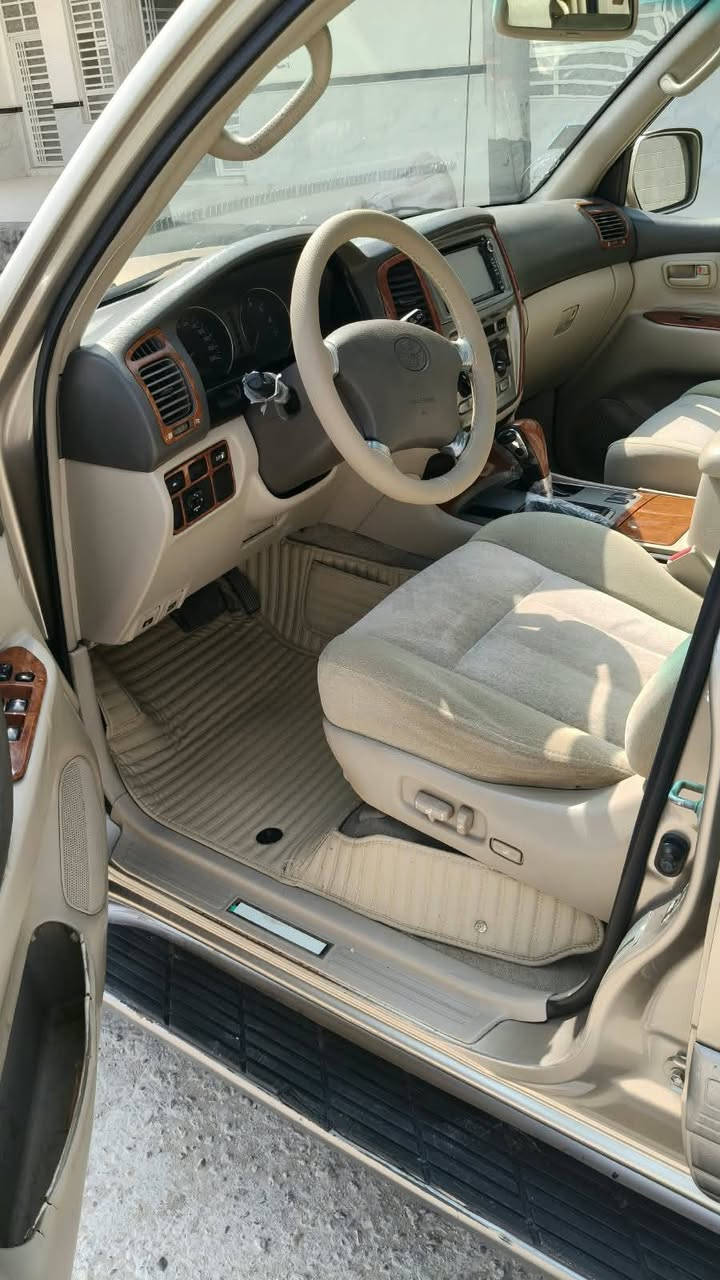 لاندكروز • ٢٠٠٧ • رقم بغداد
