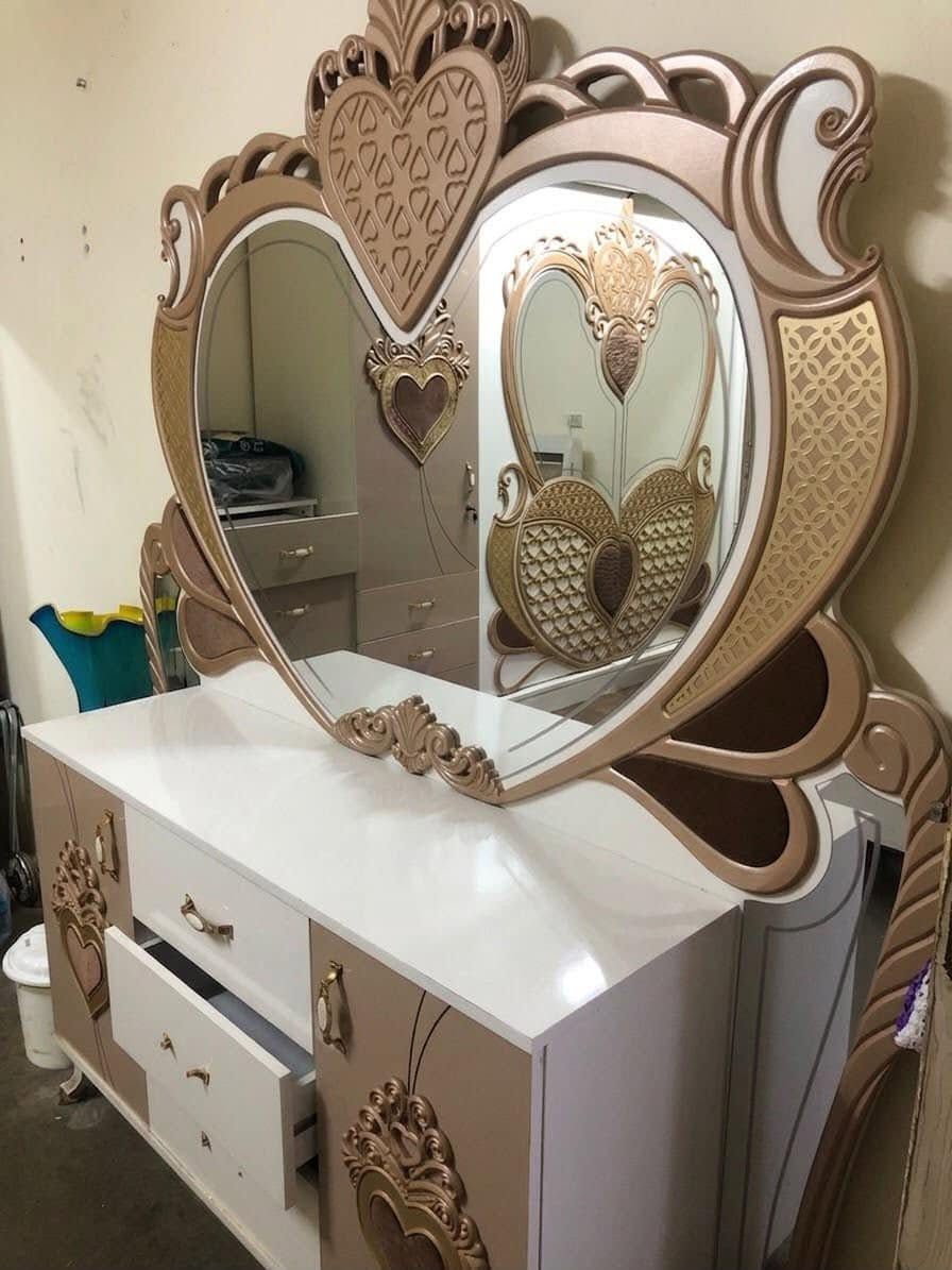 ✅ نظيفة ومحافظة عليها
✅ تصميم مميز وديكورات جميلة
✅ البيع كطقم كامل

💰 السعر: [500 وبيها مجال]
📍 المكان: [كركوك منطقة عرفه]
📞 *********** 🌹
