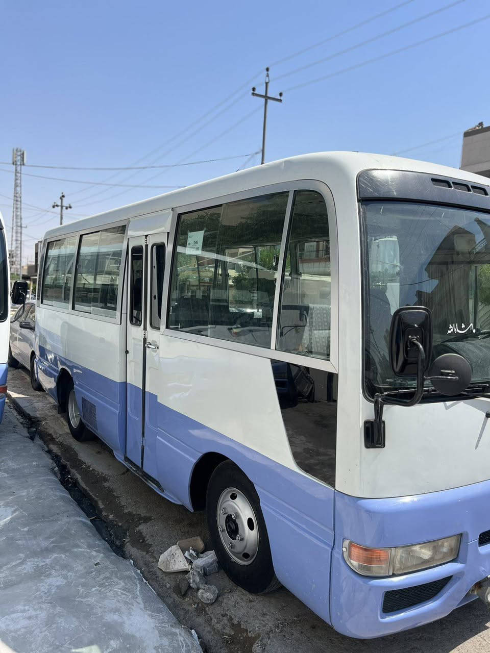 نيسان ٢٠٠٢رقم اربيل جديد بسمي محرك بلادي تةبريد باب كهربائي بلادي مكان سليمانية ***********
