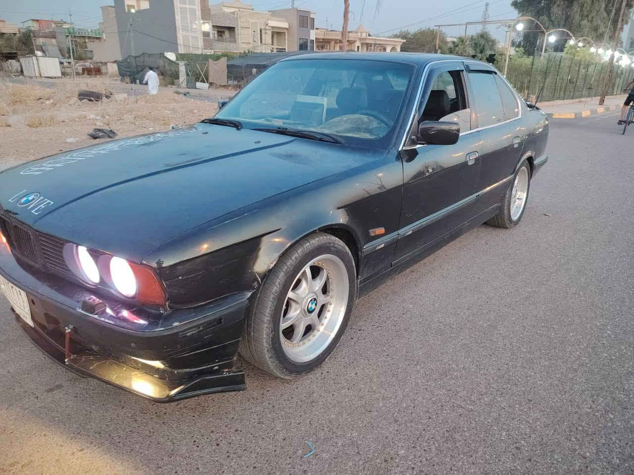 بيع او مراوس 535
كير ومحرك شرط
 ويلكب حاويه اصلي
 تبريد منضومه كامله جديده منضومه زنون عالي وناصي عدسات زرع 
صالنصه بوابه ع ريمون
شاشه اندروايد اوتو وكامره 

 رقم نينوى  تحويل مباشر ***********
***********
