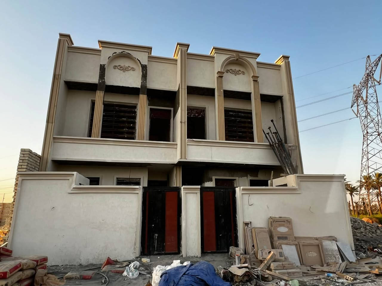 سلام عليكم اي شخص يحتاج كادر مال البخ وجهيات تشميع مصاطر كلشي متوفر عدنه وهاي الرقم التوصل ***********
