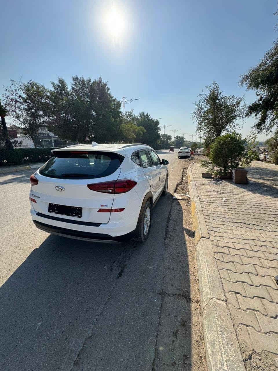 سلام عليكم ... توسان موديل ٢١ أبيض اللون وارد أمريكي ٤ سلندر فول عدا البانوراما ممشى السيارة ٥٧ الف ميل قابله للزيادة فقط الضرر قطعة وحدة باب الصندوق مبدل بلادي نفس اللون السعر ١٧٥ ورقة وبيها مجال للاتصال ***********

نص مكتوب في الصور:
- 32389532