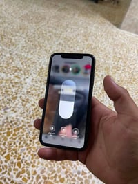 ايفون ١١ • ١٢٨ دبل سيم • فيس ايدي متوقف