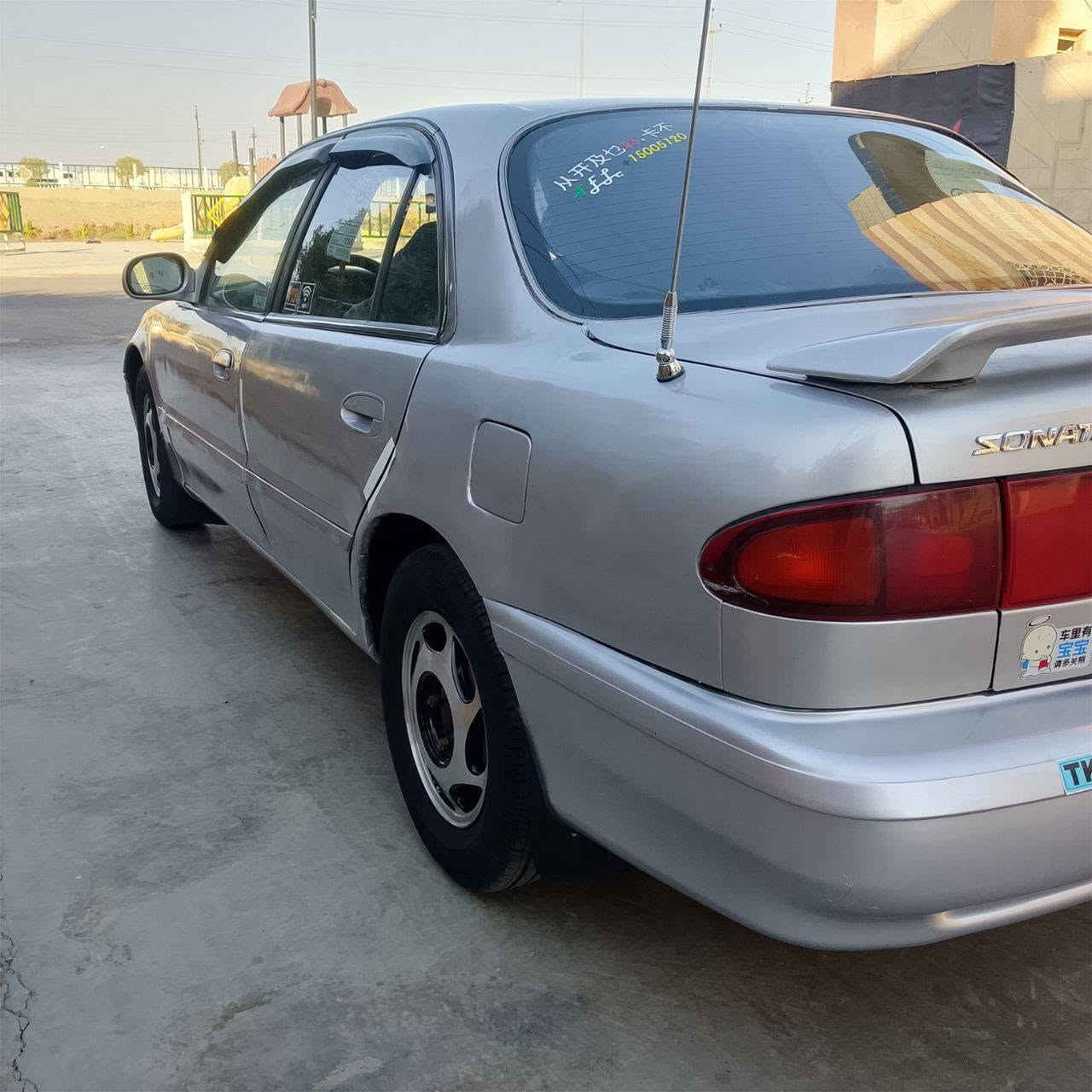 السلام عليكم 

سوناتا تو موديل 1995

رقم أنبار مشروع وطني بأسمي تحويل مباشر السنويه لل 2028

مصبوغة عام للجماليه مكفوله من الضربه القوية والعيب الشرعي والاصوليات والكص والنقل

مكينه 1800  وكير كفاله  كير اوتو حساس واحد قبل سبوع شاده
تبريد ثلج شرط منظومه كامله جديده 
السيارة جاهزه مال جناي ربع متصرف عليها
تخم تاير دواخل جديده صدر امامي خلفي جاهز 
كهربائياة كلها شغاله مانقصها شي 

السعر المطلوب 45 وبيها مجال بسيط
 
بيع او مراوس حسب القناعه

العنوان ذي قار قضاء قلعه سكر للتواصل 

***********
