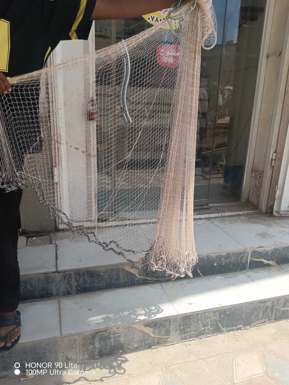 سليه للبيع حجم 4 عين 30 اي شك مابيه سليه نضيفه هاذا رقمي راسلني وتساب او اتصال حتى تعرف السعر وباقي التفاصيل رقمي ***********

نص مكتوب في الصور:
- O HONOR 90 Lite
- 100MP Ultra Camera
- HONOR 90 Lite
