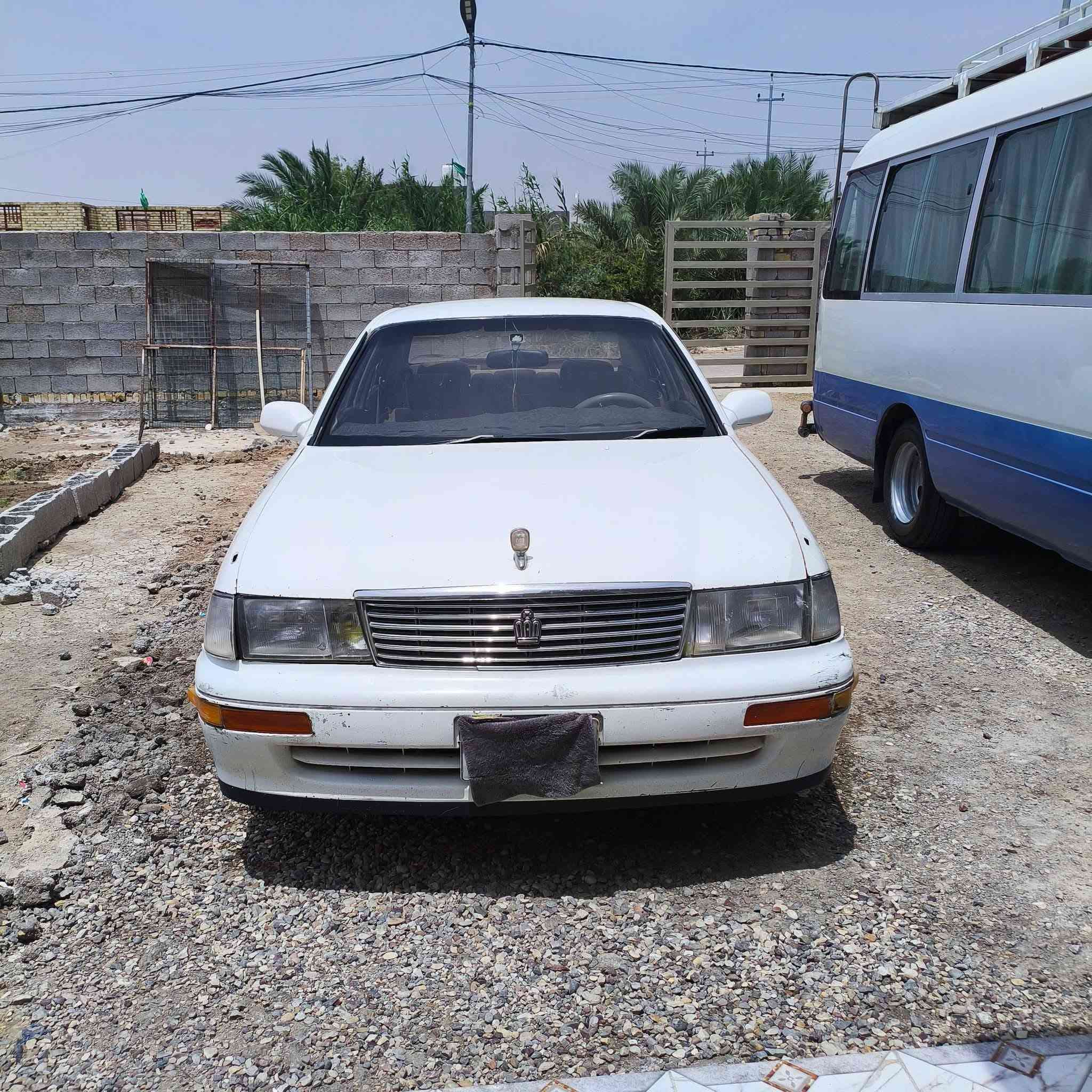 السلام عليكم تيوتا كراون
موديل1993 جاهزه تبريد حداديه تايرات كير مكينه بلاديه لسياره بيها طخه بالجنطه ومامعمره وبيها رش لربعيات لخلفيه فقط رقم ديالى بسمي مشروع د وطني دواخل لسياره كلش حلوه ونضيف مكاني كوت لسعر 50وبيها مجال للشراي ***********/*********** ليشوفه غاليه يدعيلي بالرزق
