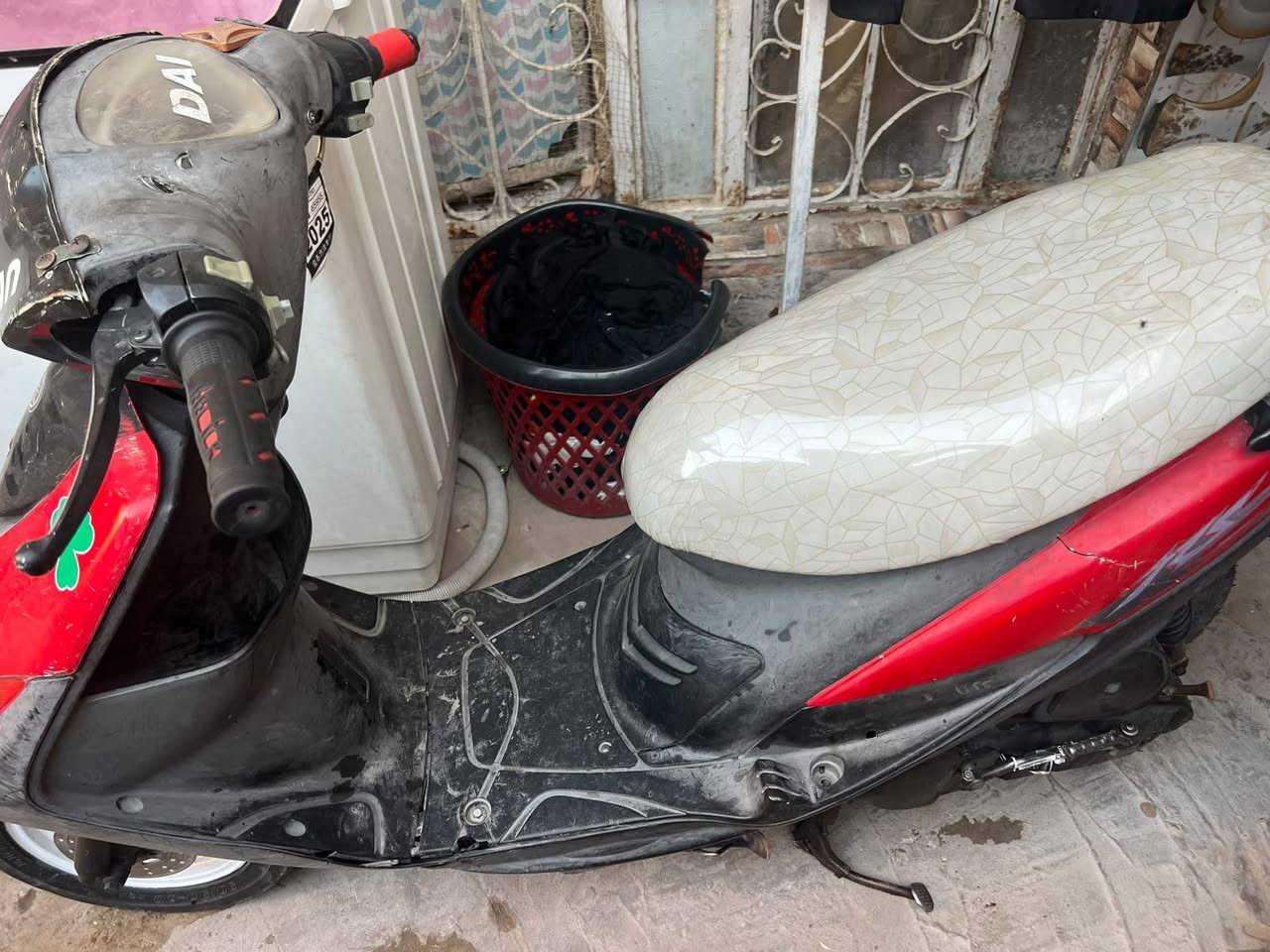 سلام عليكم دراجه ماكس عدله دراجه نضيفه كلش توهة تجفيت جديد كفر ختم واحد دراجه نضيفه كل نقص مابيهة سعرهة 450وبيهة مجال رقم *********** مكاني بغداد حي اور

