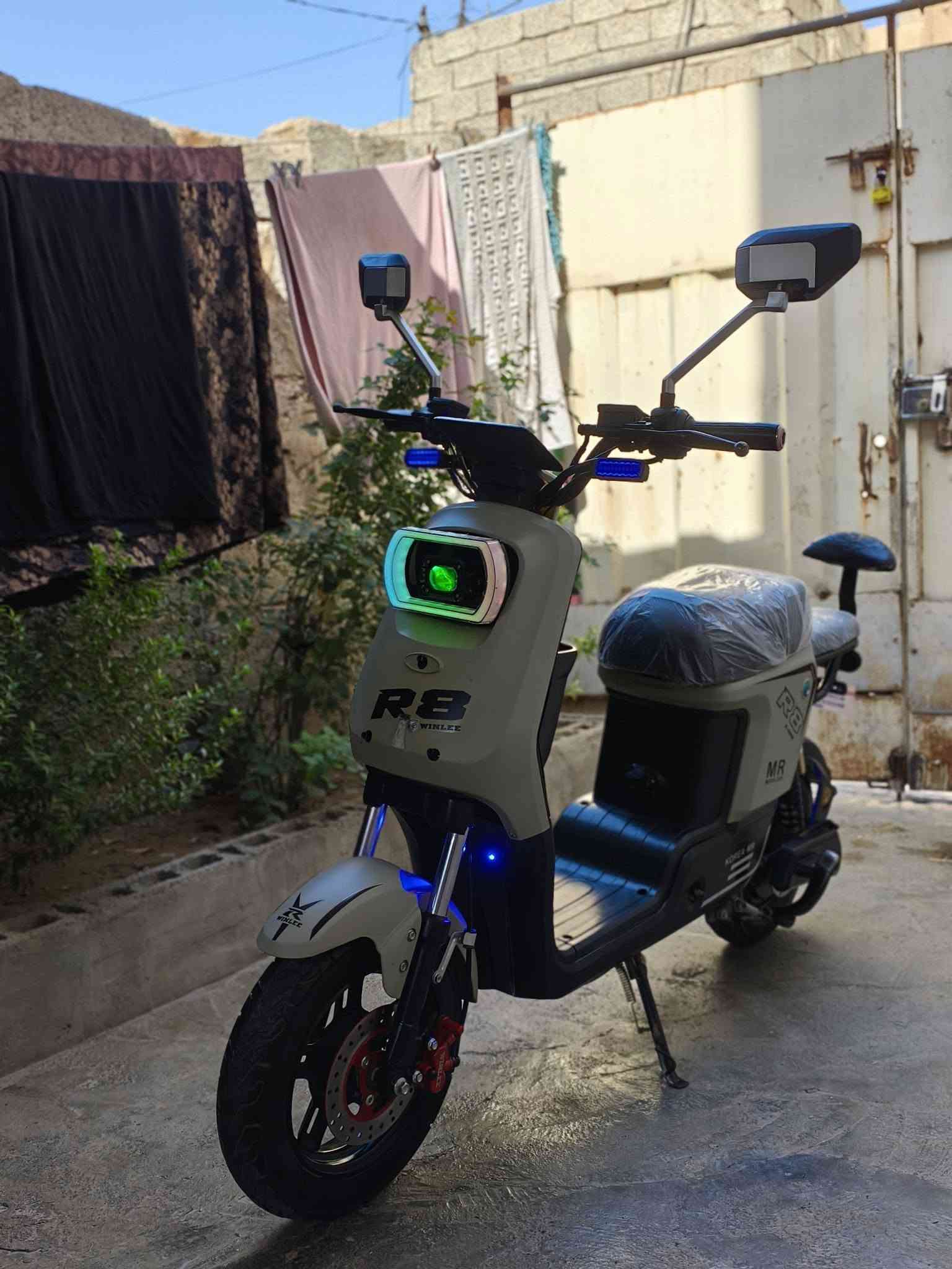 2025
دراجه شحن
R8 KOREA MR 
5 بطاريات شرط الفحص
شاشه ديجيتال 
لايت عالي ناصي زينون 
اشاير ليد
دبل اشاره
نظام بارك P
نظام بك R
تايرات نضيفات 
بريكات هايدروليك
________________
السعر 425 وبي محال 
المكان ديالى جلولاء 
***********
