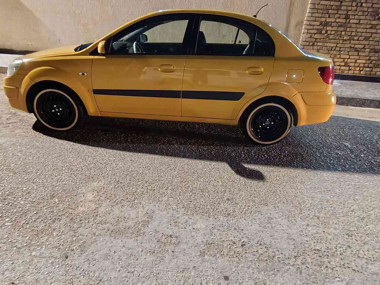 السلام عليكم
للبيع كيه ريو 2009 ادوات كصه جنطه متوم رقم بغداد الماني
سياره جديده مفوله فتحه تحكم استيرن كشنات جلد مري شفط تخم تاير جديد حداديه جديده باتري جديد تبريد ثلج
كير ومحرك خير من الله السعر 38 وبيها مجال
مكان السياره ميسان العماره
للستفسار اتصل ***********
