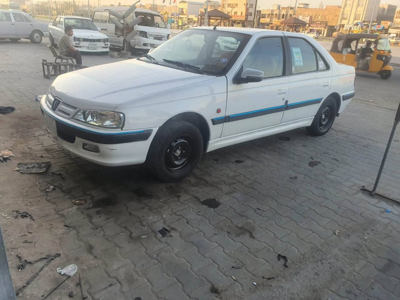 بيجو بارص ٢٠١٤ السياره كفاله من الضربه والتبديل بيها مكانات صبغ مكينه جديده كير حداده تبريد جاهزه من كلشي رقم بصره سنويه ٢٦ السعر ٣٦ مكلف بالنشر هذا رقم راعيها. ***********
