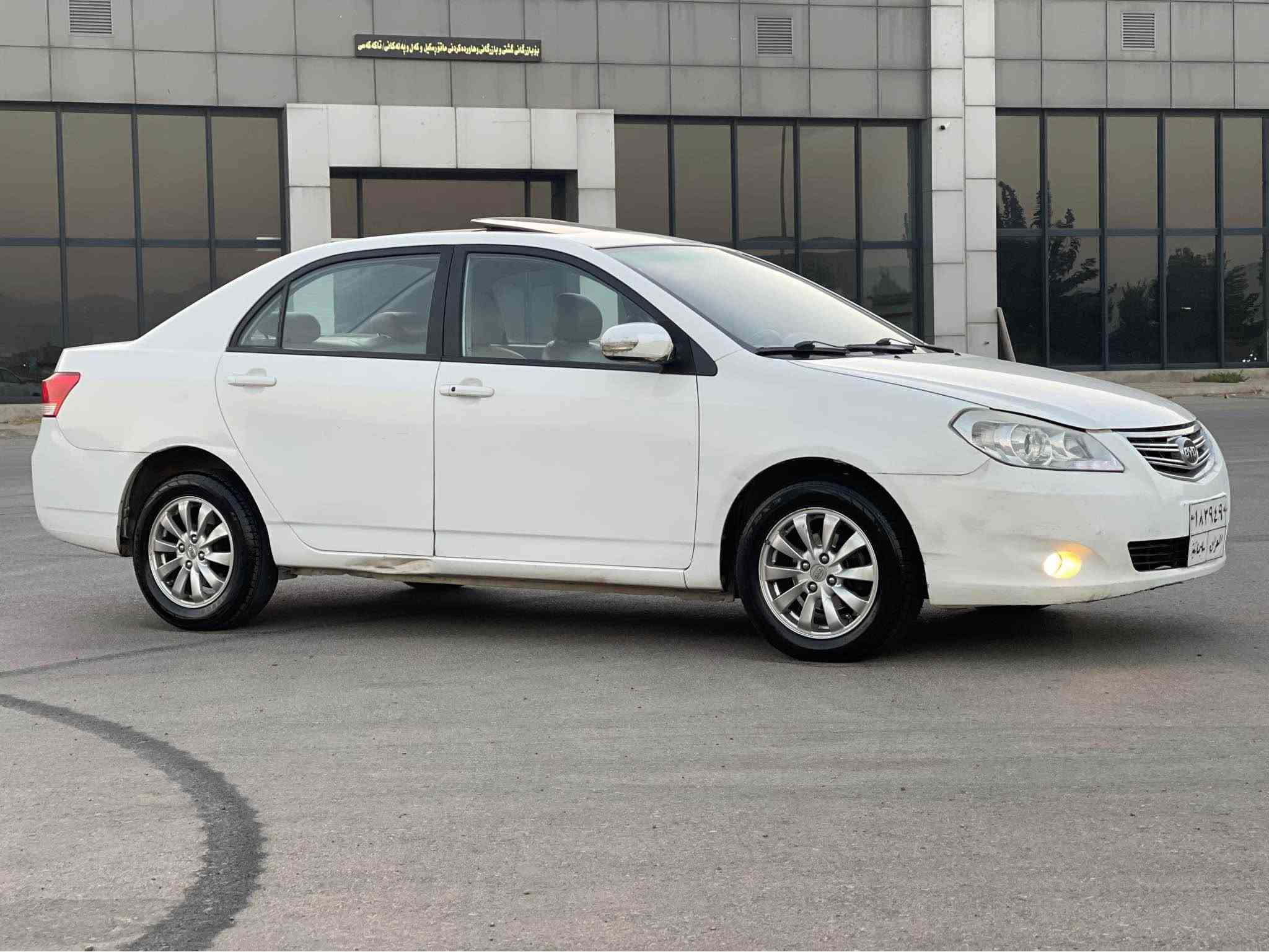 جۆری ئۆتۆمبێل: [byd]
• مۆدێل: [٢٠١٤]
• مواسەفات:[فول مواسەفات]
• ڕۆشتن:[١٢٠ هەزار کم]
• مەکینە و گێڕ: [بەشەرت نەکراوەتەوە]
• بۆیاخ: [بێ بۆیاخە زۆر جوانە هەیکەلی]
• سەنەوی:[بەسەرچووە]
ژمارەی مۆبایل: [***********] السليمانية, العراق
