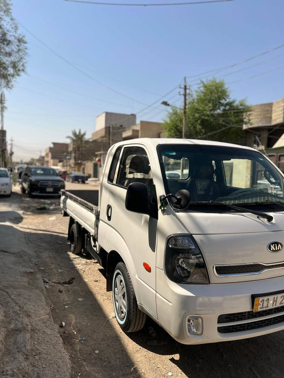 سلام عليكم كيه موديل ١٧ رقم بغداد سياره كير اوتماتيك سياره مكفوله صدر  تايرات وتبريد كله جديد ما عده محرك بي تبخير وهاذ الرقم ***********
