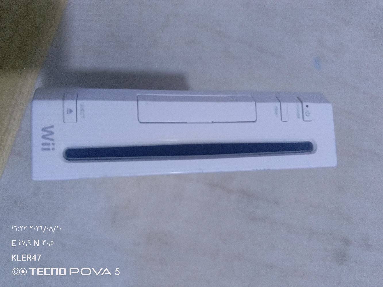 Nintendo Wii 
جهاز شرط النضافة جديد ماعدا شخط اسود صبغ مو ضرر 
ريجن كوري 
الجهاز مكرك (بدون العاب)
جهاز كامل مكمل ماعدا السنسر بار (بشموع عادي)
ويجي بدون كارت تخزين SD CARD 
ب50 الف
توصيل موجود ب 6 آلاف
مكاني البصرة الصالحية مدرسة كوت الكوام