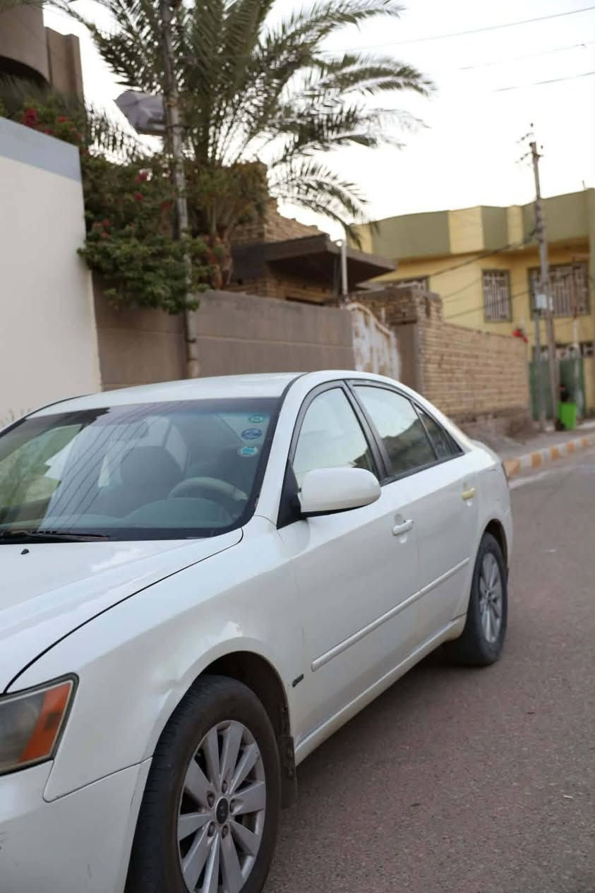 هيونداي سوناتا2005 خليجي رقم بغداد ضربتهة الجاملغ الامامي جهت الراكب والهلال الخلفي نفس الجهة كير ومحرك مكفولات سعرهة ب80 وبيها مجال للتواصل*********** أو *********** مكان السيارة الديوانية ديوانية, القادسية
