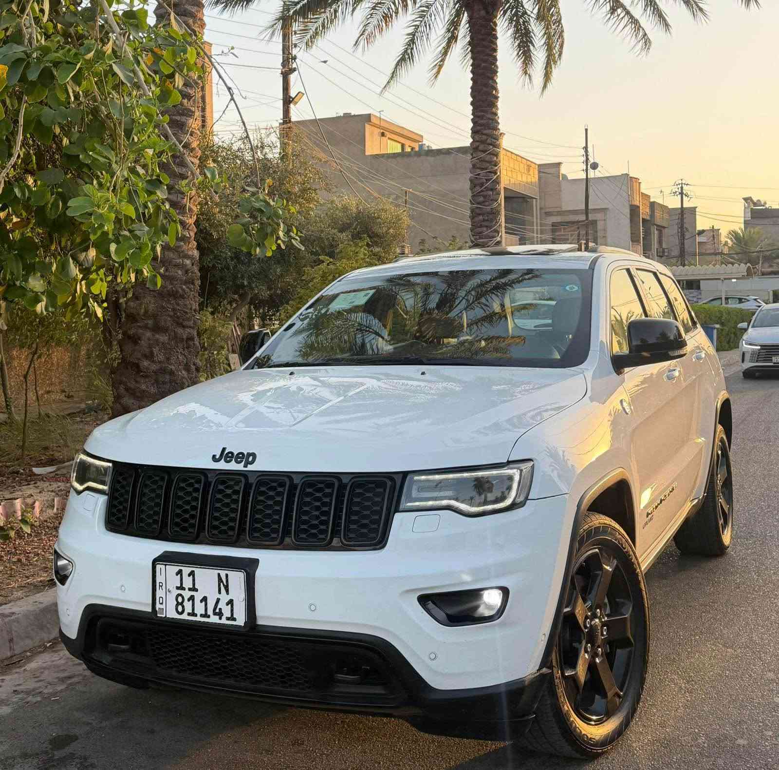 للبيع جيب كراند شيروكي بلاك توب
 2019 هارلم خليجي  كفاله عامة (بارد 4 اصابع بالباب الخلفي ) 
محرك 6 سلندر بساتم 14 
سلايد
سيستم صوت
بجم زنون
ويل 20 
شاشة بلاديه 12 انج
كشنات جلد 
قطعتين تبريد 
بقية مواصفات المتد المعروفة 
محرك كير حدادية تبريد كله جديد 
رقم بغداد دولي باسمي تحويل مباشر السعر 23.000$ بيها مجال بسيط مكان السيارة بغداد السيدية *********** بغداد, العراق
