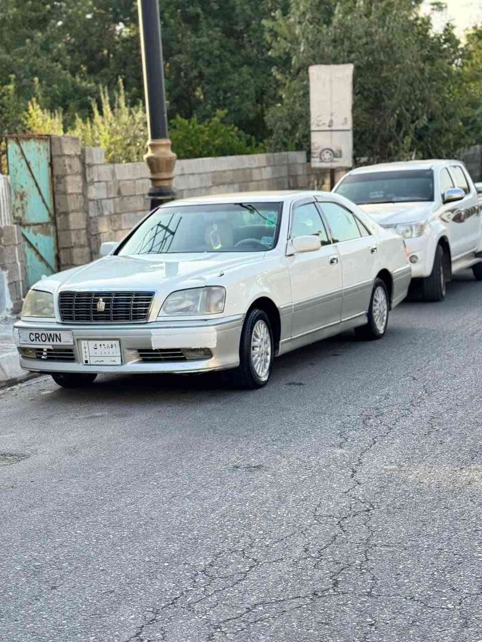 ئەم مەلیکەیەبۆفرۆشتن ماڵی دۆستە سەیارەکەهی مەعرەزنیە 2002
پشت وپێشەوەی عادیە 
دوو دوگمەیە
دیفۆڕی گەورەیە 
کودکراوە بارکۆدی وەرگیراوەتەوە
گێرو مەکینەی بەشەرت  
بڕاوەیە
شوێنمان قەزای دوکانە
هەرکەسێک مشتەری نیە سەرمان مەئێشێنێت
ئەگەرمشتەری نامەبنێرە یان پەیوەندی بکە
***********

