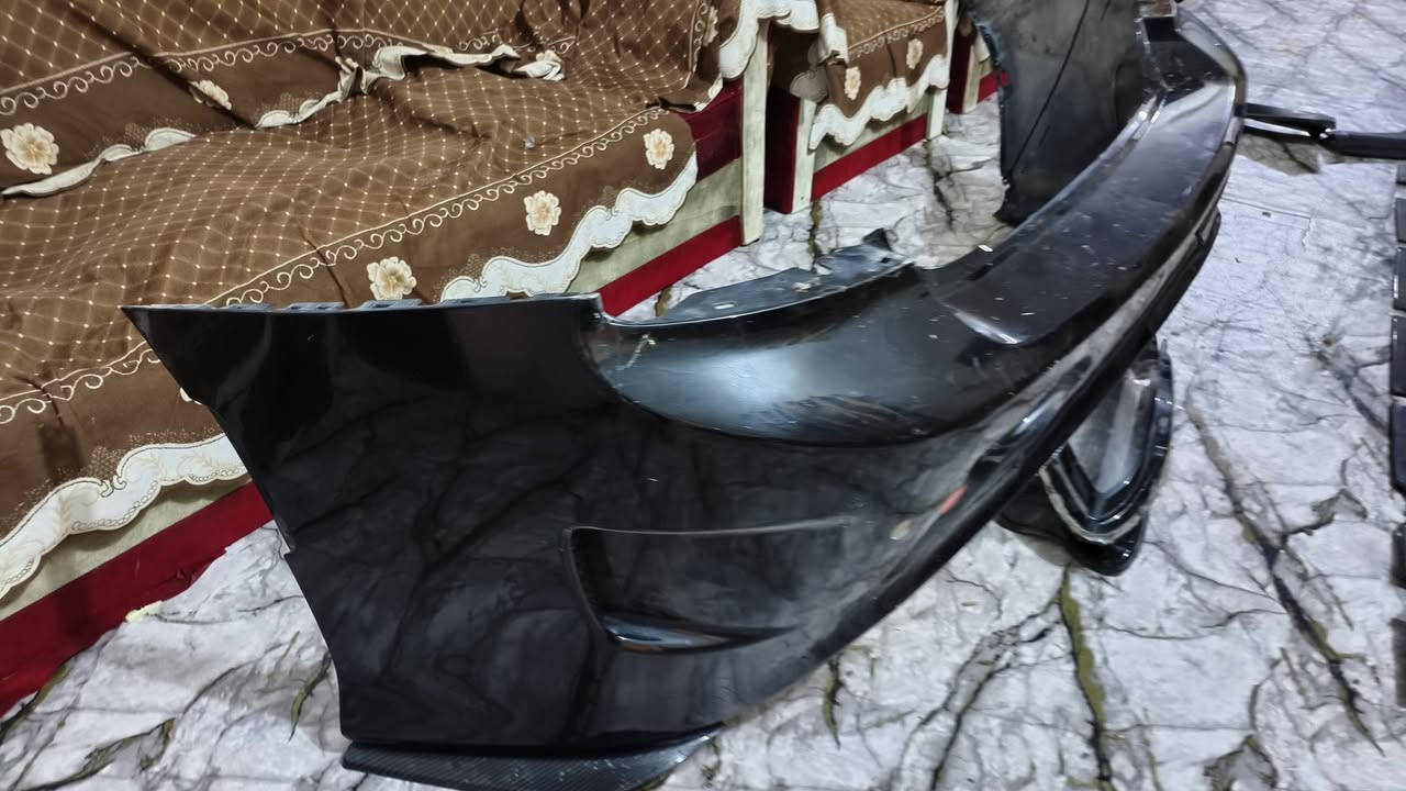 1.. دعاميه جارجر   srt لون اسود لامع بيها لحيه يرادلها صبغ وبيها كسر ضايع بلحيه (تجاريه)
غراض جارجر للبيع ***********
2.. دعاميه جاجر srt لون اسود طافي ما بيها اي كسر شباكها كامل (تجاريه) 
 ٣..  دفيوزر مال دعاميه srtكاربون فايبر جديد حيل 

٤..  لحيه جارجرsrt اسود طافي كلش قويه 

5.مااصدات لايت فقط جامه نضاف كيم وخذ

٦.. دعاميه خلفيه جاجر srt. كلش نضيفه حيل مابيها كسر ام الحساسات بيها زعانف اصليه 
للاستفسار ***********
1.. دعاميه جارجر   srt لون اسود لامع بيها لحيه يرادلها صبغ وبيها كسر ضايع بلحيه (تجاريه)

