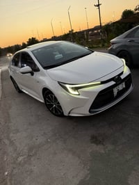 كورلا للبيع 2025 فئة S محرك 1800  سيارة نضيفه اي ضرر وبارد ملاحظات بسي...