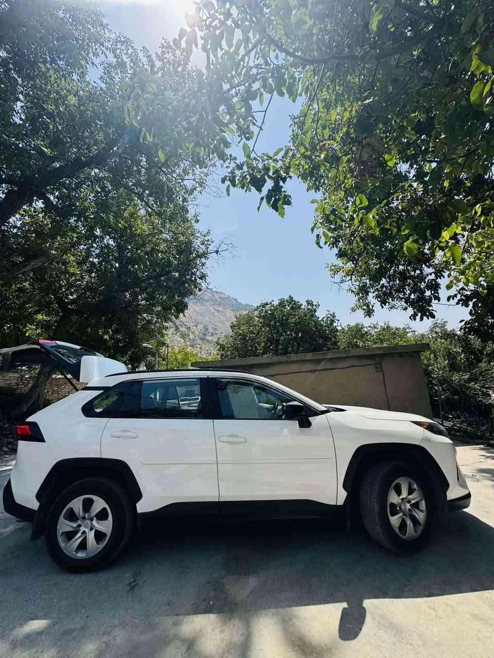 تویۆتا ڕاڤ 4    2021 LE AWD 💥
54000 mil ڕۆیشتن
گێڕو مەکینەوکارەبایی بەشەرتە ✔
ڕەقەم وسنوی نوێ بەناوخۆمانە ➯
نمونە لەجوانی وخاوێنی💯
بۆنیت گۆڕاوە بەبیلاد بێ ناو گرتن بستەک بۆیاخ لەچملغ ➡
شوخت وقۆپی نیە نمونەیە لەجوانی وخاوێنی ➯
گۆڕینەوە تەنها بەتویوتا مەرزیە ➯
***********
***********
شوێن باڵەکایەتی سۆران
نرخ 210 ومجال سوران, أربيل
