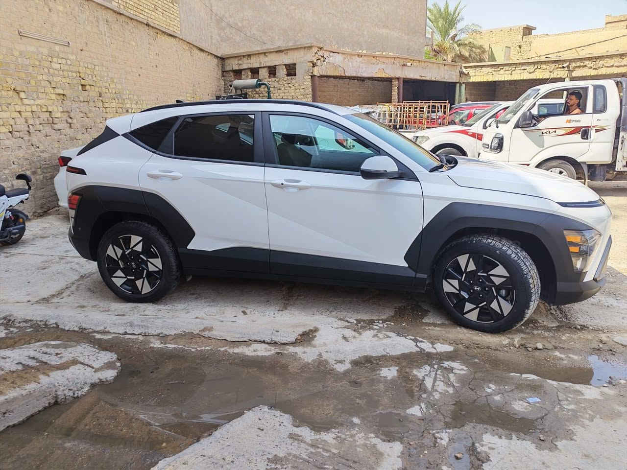 كونا 2025 بدون رقم فحص مؤقت دخول جديد ماشية 5 الف كيلو ضررها قبق صندوك فقط بدون ايرباك صور الحادث بمنشور سياره جديده ونظيفة
مواصفات
بصمه
تشغيل عن بعد
محرك 2000 دوش
رادار أمامي خلفي جانبي
إشارة مري
سايد بريك
شاشه كبيره متصل ديجتال
لد نهاري امامي
لد خلفي
لايت زينون عدسات
تبريد قطعتين

السعر 155 وبيه مجال بسيط جدا
***********
***********
مكاني / بابل 
كونا 2025 بدون رقم فحص مؤقت دخول جديد ماشية 5 الف كيلو ضررها قبق صندوك فقط بدون ايرباك صور الحادث بمنشور سياره جديده ونظيفة

نص مكتوب في الصور:
- 12539788 - 02/18/2026 IAA Holdings, LLC