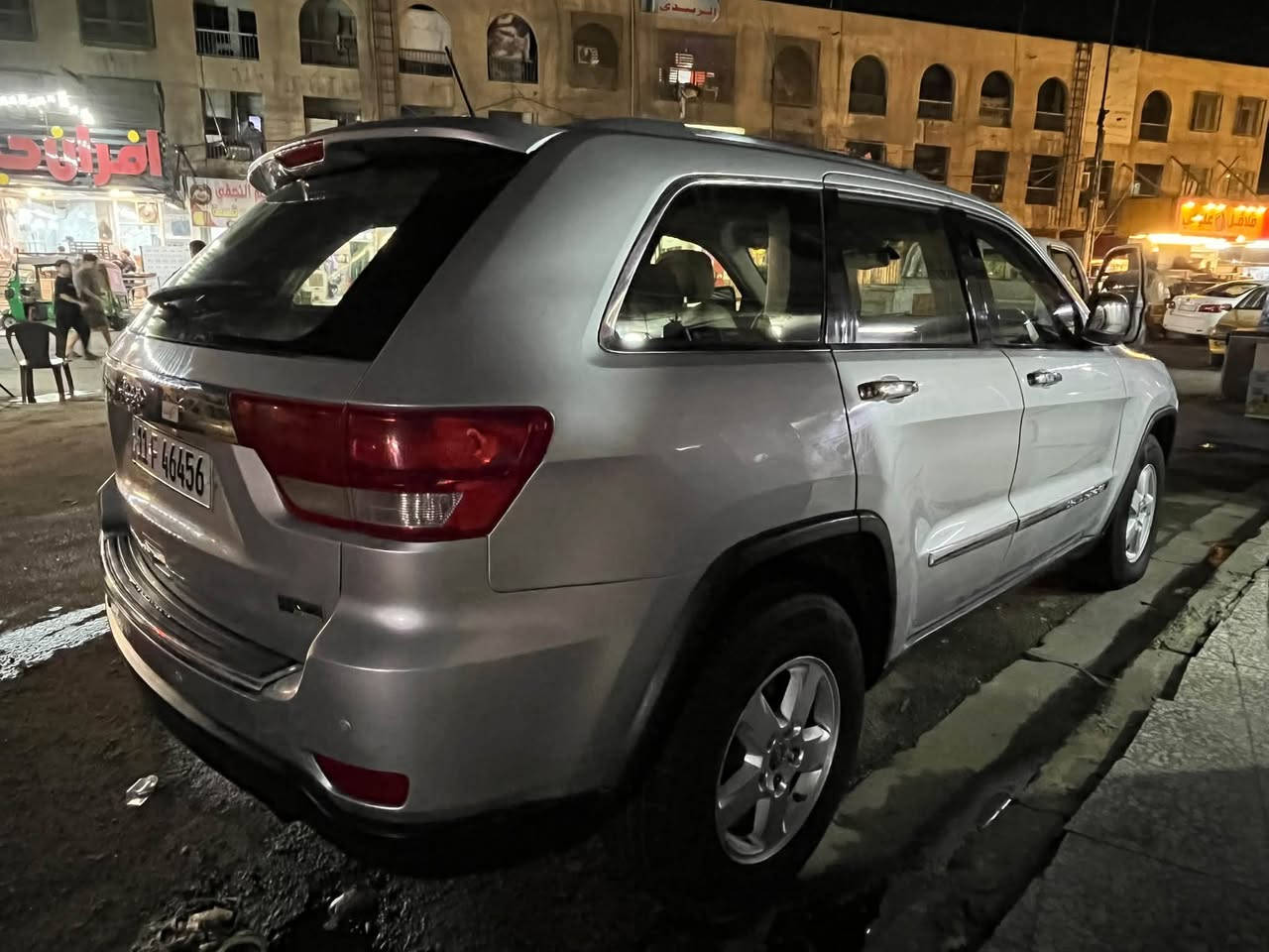 جيب لاريدو موديل 2012
بابين صبغ سعر 130 
سنوية ورقم جديد باسمي 
العنوان بغداد رقم موبايل ***********

نص مكتوب في الصور:
- SULAYMANIYAH مركز سليمانيه خدوش صبغ تبديل بارد كلير ملاحظه:نخلي كامل مسؤوليتنا بعد الفحص وتسليم التقرير الى الزبون الاسم: جيب نوع السياره التاريخ 2026/02/12 05:04 م موديل السياره 2012 الجانب الامامي: خدوش ورصعات في الجهة الجانب الايمن: بارد في الجهة +الباب امامي مفتوح +خدوش ورصعات وخدوش الجانب الايسر: صبغ في الجهة +فتح +بارد +خدوش ورصعات وخدوش الجانب الخلفي :خدوش ورصعات الجانب العلوي :خدوش ورصعات ملاحظة كثافه رصعات في السياره +تعديل bdr بغداد-شارع معارض الحبيبيه محمد *********** مؤمل ***********