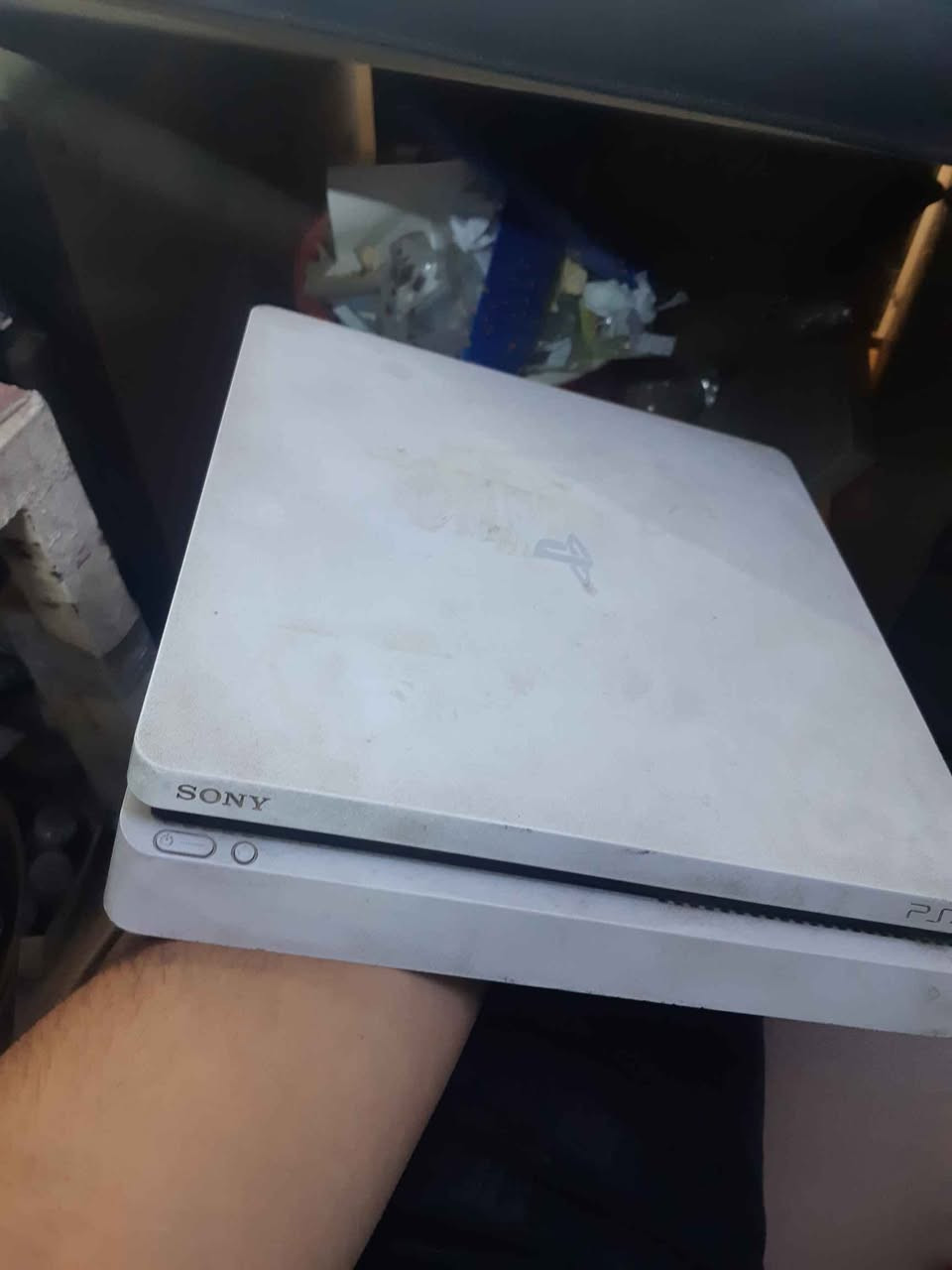 بلي فور مهكر 
Ps4 
500gb
نظام 9
نظيف كلش علفحص تجي للبيت تفحصه وتاخذه 
سعر 300 وياه يدات اثنين مو اصليات بس كلش زينات 
مكاني بغداد حي اور منطقة حي الكوفه 
***********  اتصال او واتساب فقط بغداد, العراق
