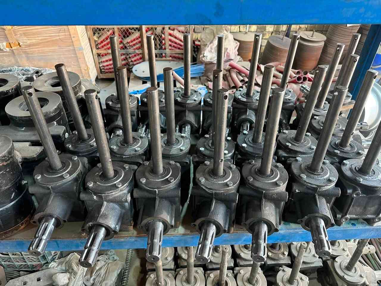 كير بوكس ماطور ناثرة 
يتوفر جميع قطع غيار الفدن والدسكات والطابعة 
وقطع غيار الات الزراعية بانسب الاسعار 
موجود خدمة توصيل جميع المحافضات 🚚
واتساب /  *********** 
عنوان واسط قضاء الصويرة الحي الصناعي
