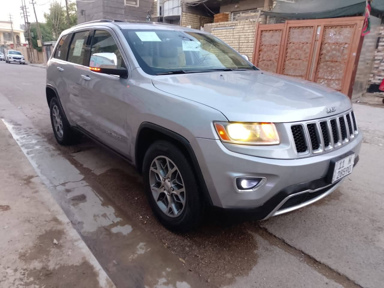 جيب ريدو موديل 2014 سعر 158 حادث امريكي جامق بنيد والباقي مقفول سياره فول واحد على واحد سلايت بصمه تحكمات ستيري مرايات شفط تشغيل من بعد شاشه كاميرا كير طياره محرك مقفول اعداديه جديد تخم تاير كهربائيات جاهزه سياره ينقص ما بيها بغداد بلديات رقم الهاتف ***********
