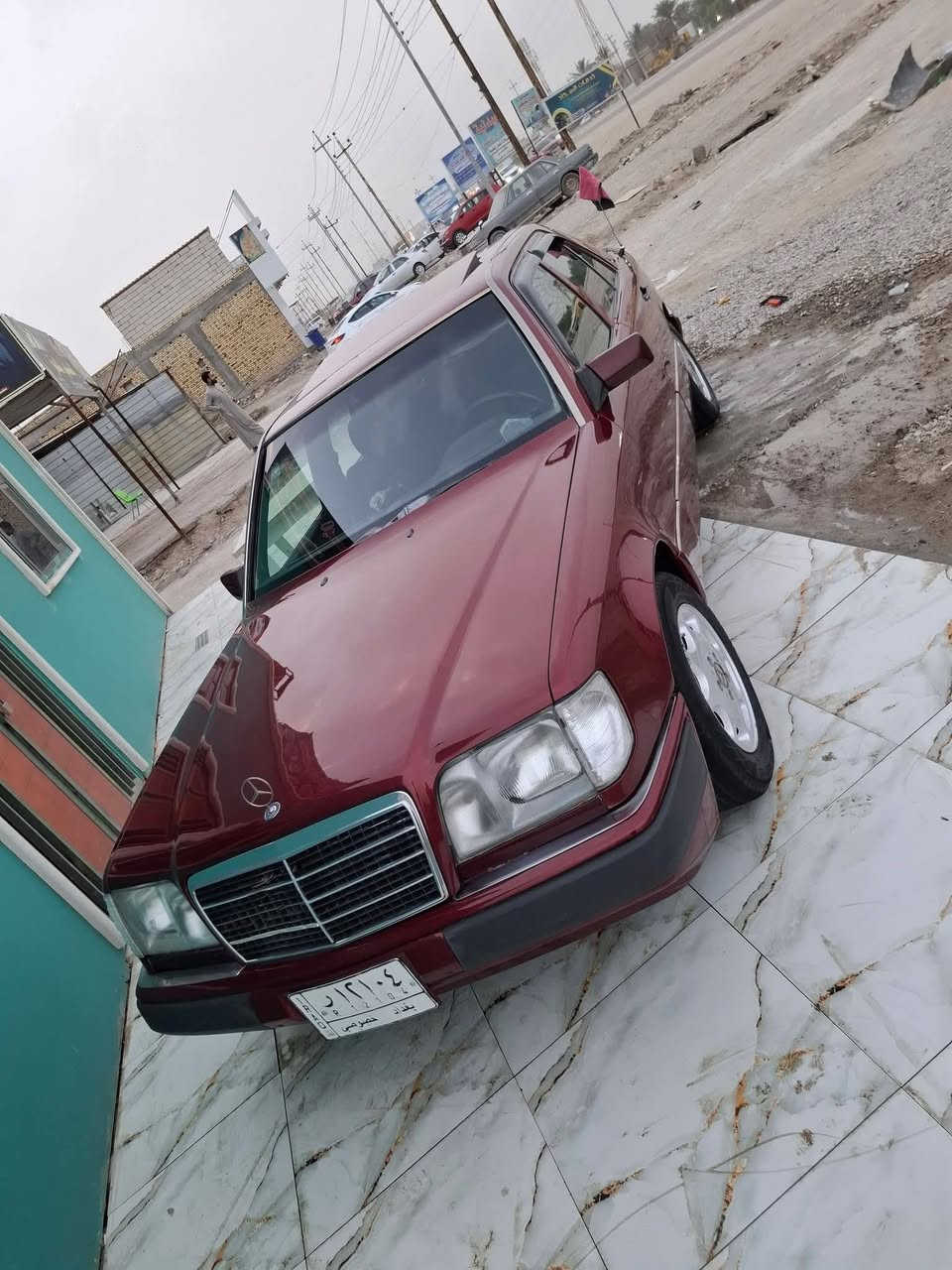 السلام عليكم ورحمة الله وبركاته مارسدس دب موديل ١٩٨٦ كير مكينه تبريد حديدية طخم تاير مسجل سماعات كهربائية كله شغاله السياره جديده صبغ عام جماليه رقم بغداد دولي بسمي العنوان ذي قار سوق الشيوخ السعر ٦٨بيه مجال ***********
