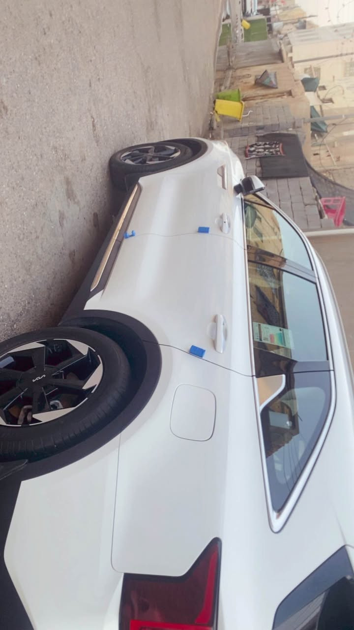2024 Kia Sorento · Suv · المسافة المقطوعة: 45000 كم

سلام عليكم سورنتو 2024 السياره بسمي بعدهه بل  ضمان السياره بيها بيدار كد شبر  بل باب وضربه بل جاملغ خفيفه عنوان السياره بصره للاستفسار ***********السعر 280وبيها مجال البصرة, العراق
