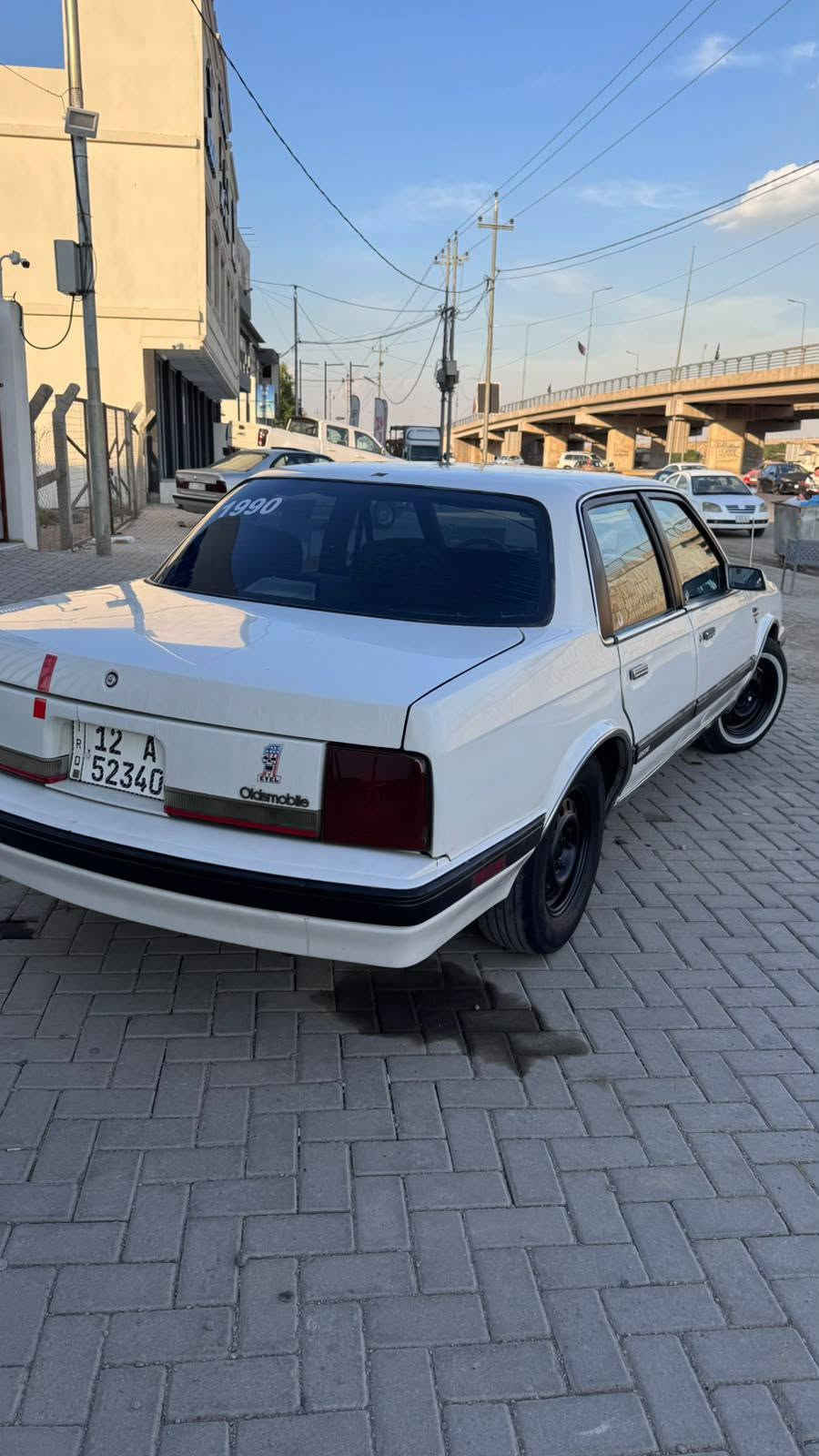 سلام عليكم اولدز جاهزا كير مكينه اتماتيك بدون ضربه ولا تبديل كلشي بيهه شغال رقم جديد كهرباء كامله صدر جديد شرعي كركوك دفتر بانزين عنوان كركوك تسعين سعر 35شراي خابرني ***********

نص مكتوب في الصور:
- 1990