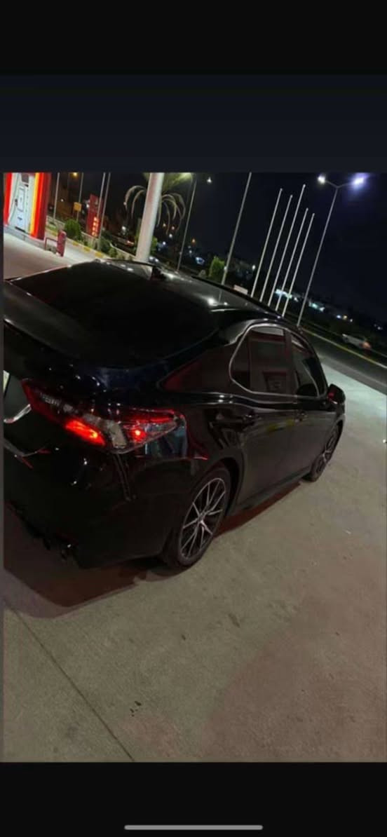 كامري 2023 فول مواصفات سياره جديده بيها قطعه وحده رقم اربيل  ماشيه قليل تحويل مباشر للاستفسار *********** مكان السياره اربيل
