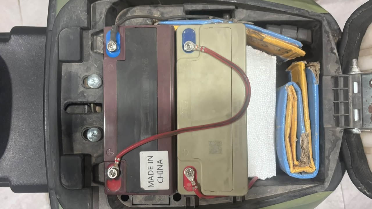 دراجه ريان R900
حجم الملف 1000W✅
نظام البريك دسك البريك الامامي وخلفي يعمل بنظام مانع انزلاق✅
عدد البطاريات 5كبيره 28-60v✅
حجم التاير 10/300✅
شاشه ايباد تحديد اعطال دبل اشاره ✅
شاحن لموبايل جهاز انذار مانع لسرقه ✅
ثلاث سرع بريك هايدروليك  
عنوان كربلاء حي الفارس 
واتساب فقط 
***********
