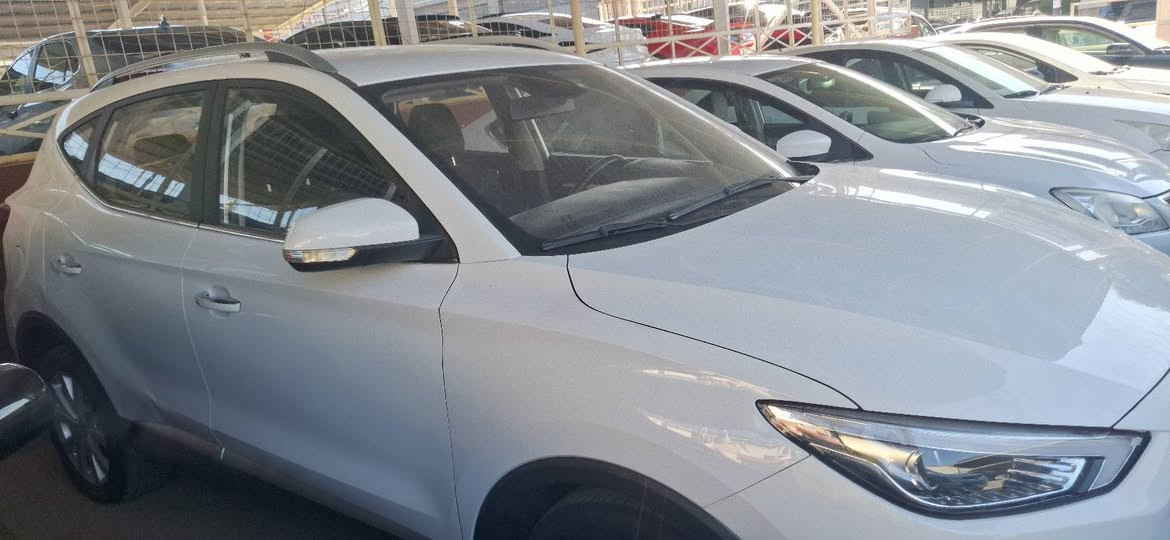 MG ZS 2022
***********
بدون دعم و صبغ
تعديلات باب  وجملغ
كير و مكينة نظيفة شرط
السعر 115 ومجال
المكان دهوك

نص مكتوب في الصور:
- FAST CARS