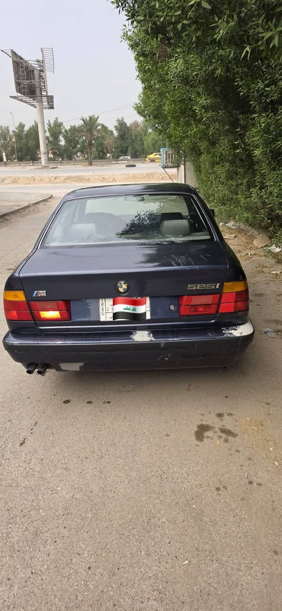 بي ام 525 • موديل ١٩٨٩ • محرك وكير اوتماتيك